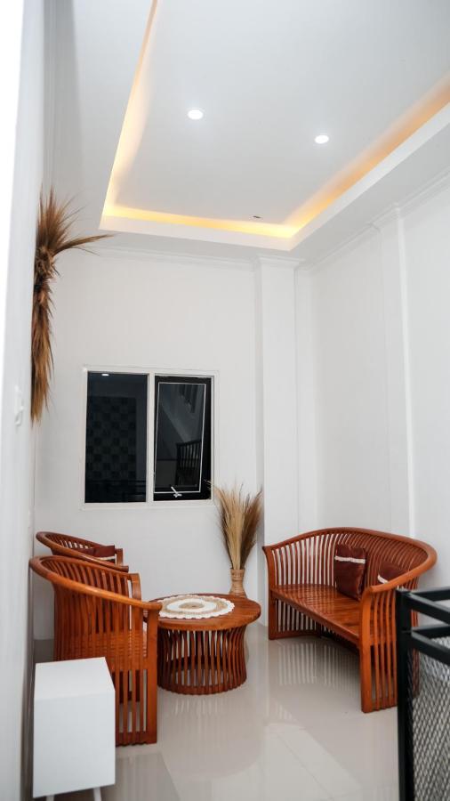 Wangi Homestay Banyuwangi  Extérieur photo