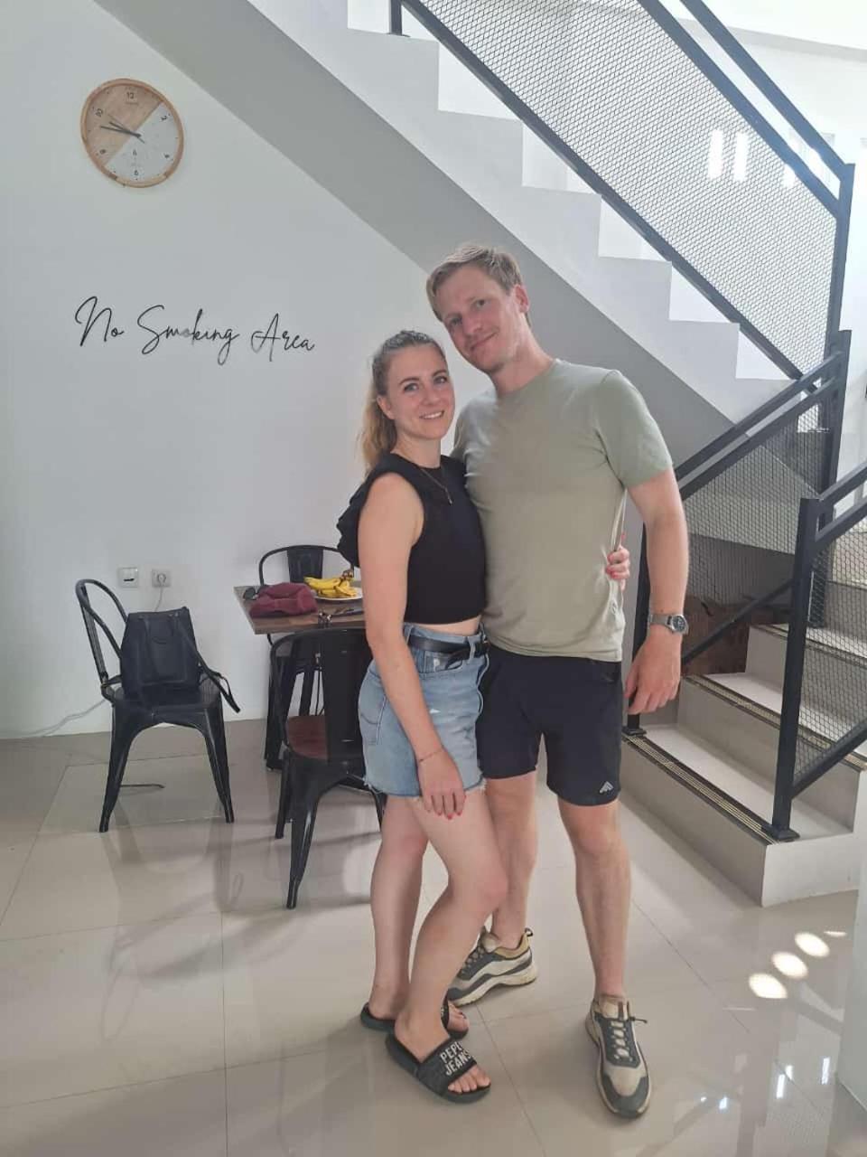Wangi Homestay Banyuwangi  Extérieur photo